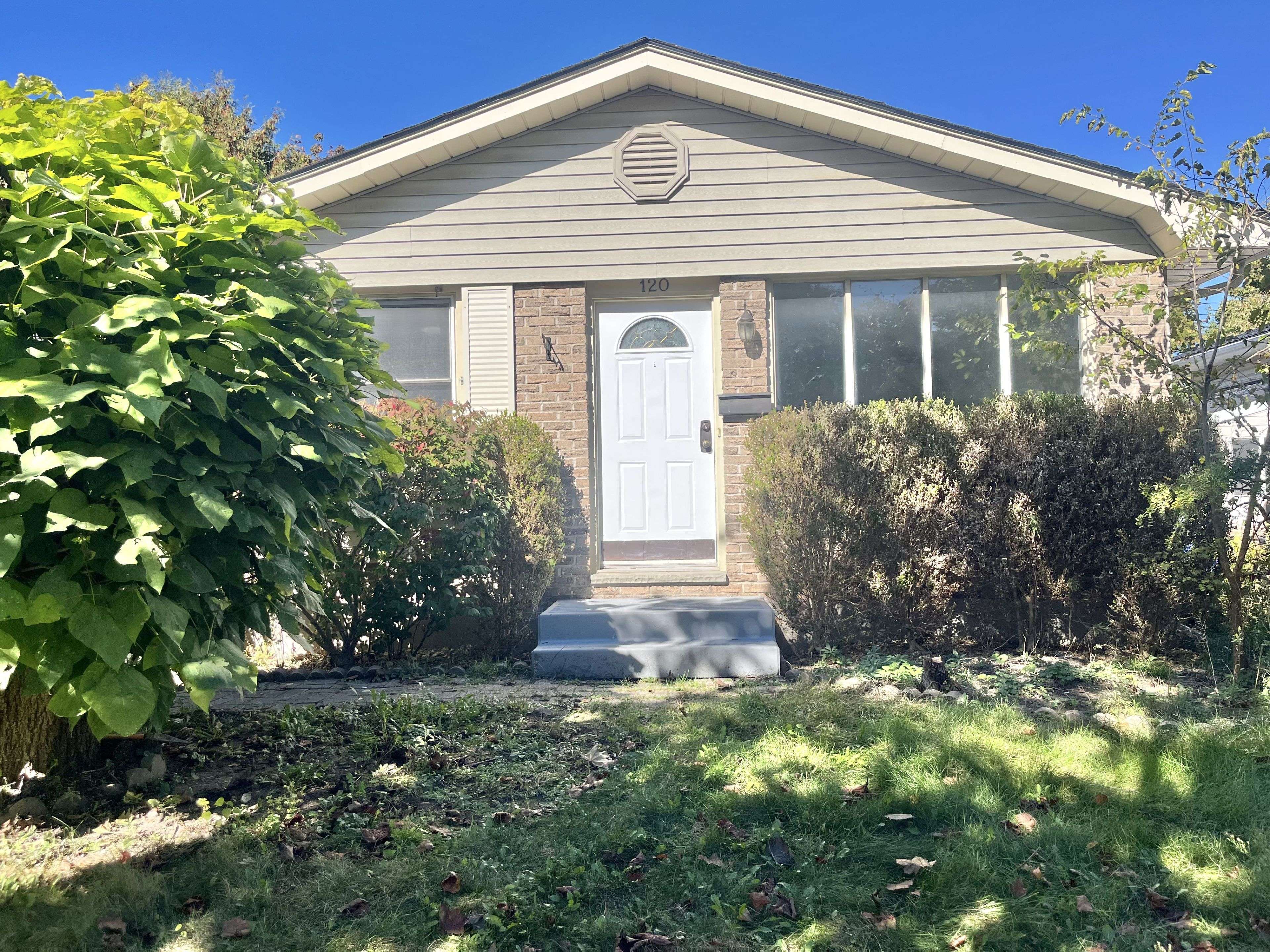 London North, ON N6G 2W8,120 Hawthorne RD #1