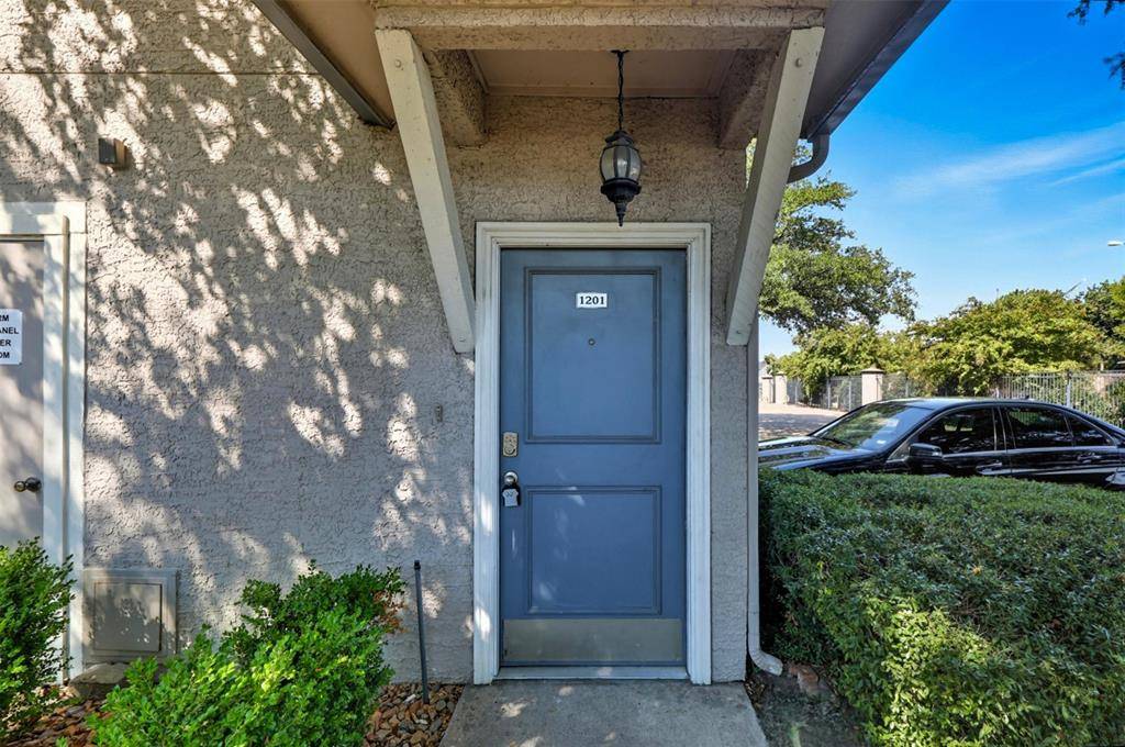 Plano, TX 75093,2601 Preston Road #1201