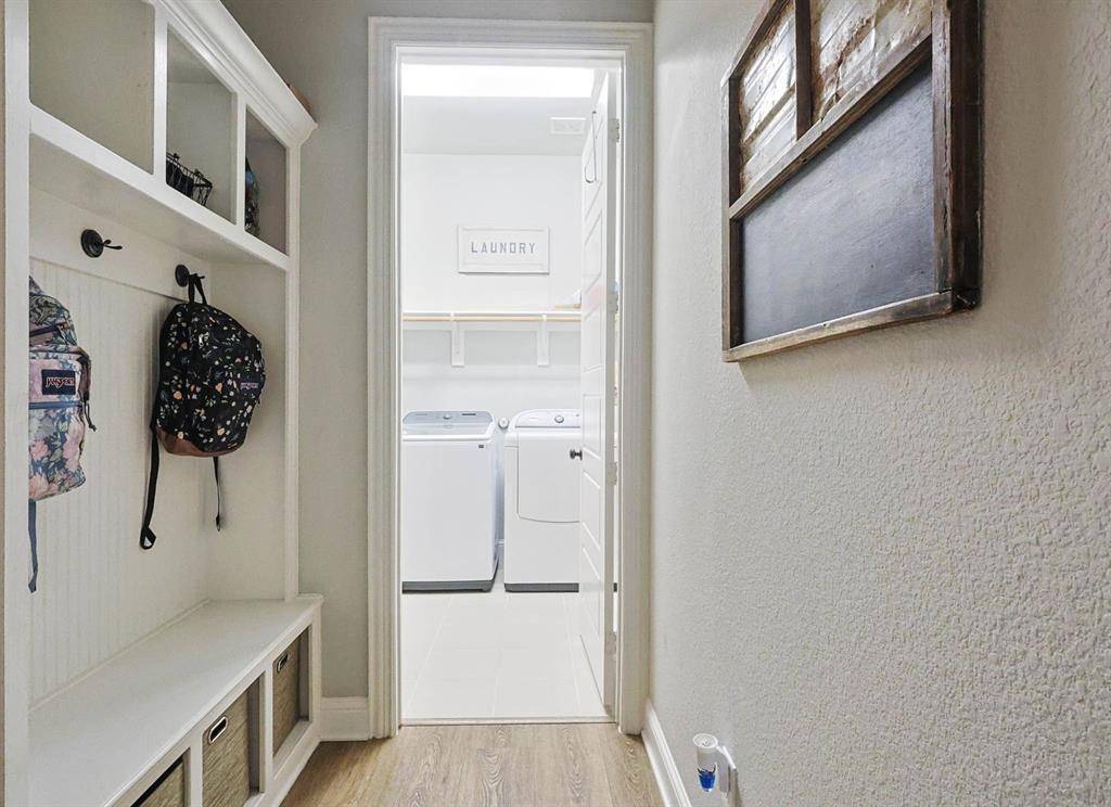 Midlothian, TX 76065,745 Larkspur Lane