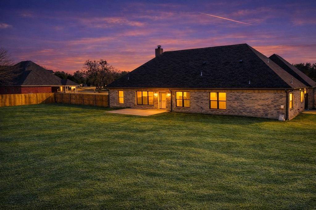 Collinsville, TX 76233,25 Pear tree Lane