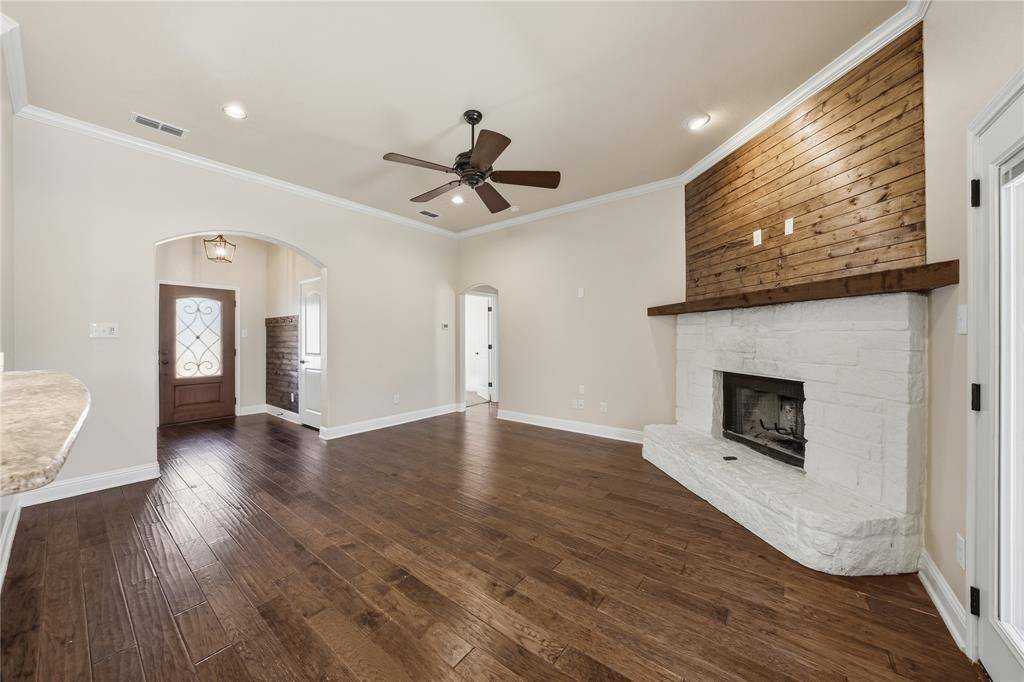 Gun Barrel City, TX 75156,120 Paseo Patricia Street