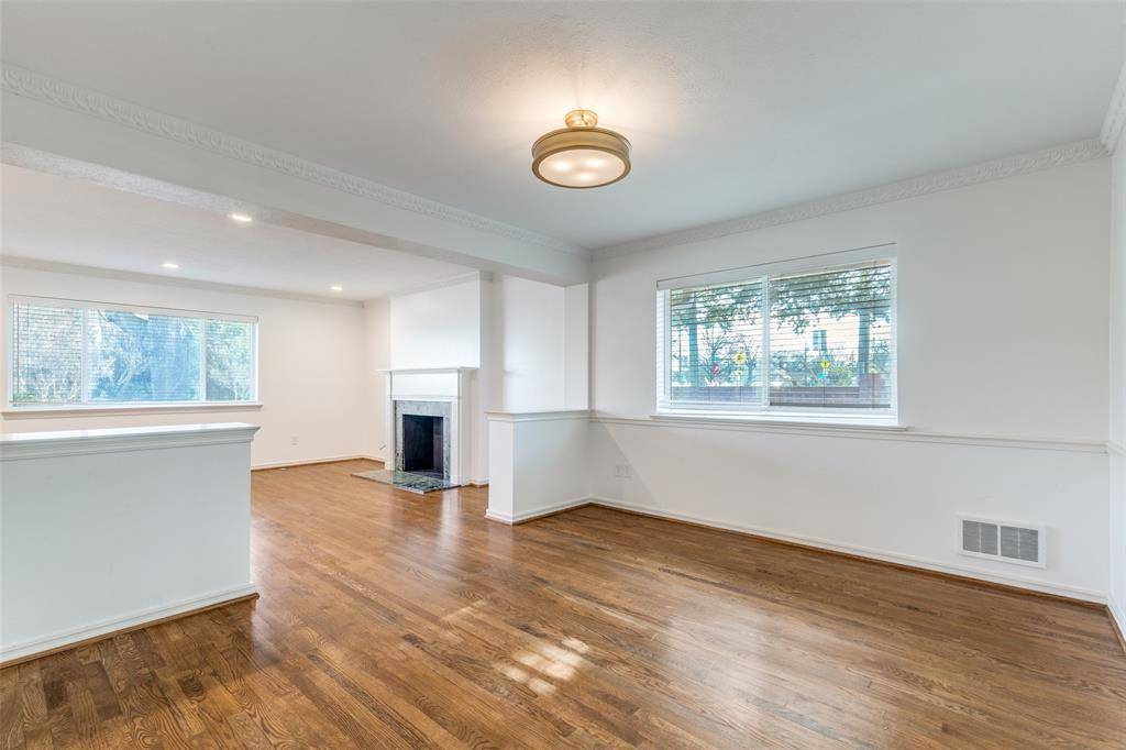 Dallas, TX 75214,6201 Worth Street