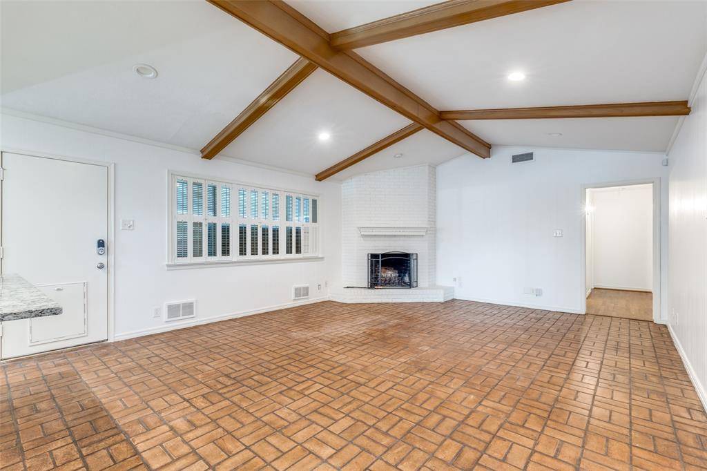 Dallas, TX 75214,6201 Worth Street