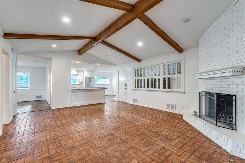 Dallas, TX 75214,6201 Worth Street