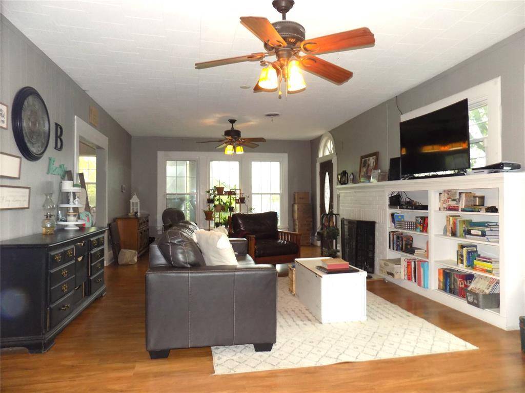 Bowie, TX 76230,410 S Mill Street