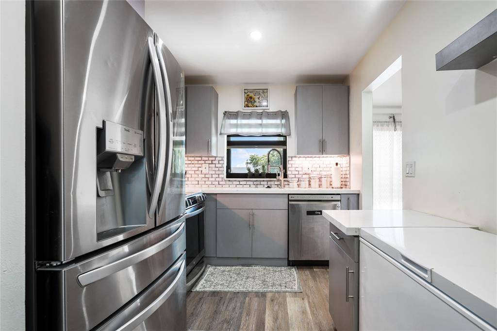 Sunrise, FL 33322,10123 Sunrise Lakes Blvd #307