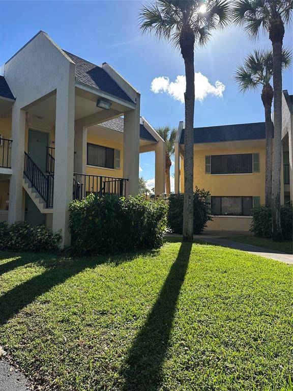Boynton Beach, FL 33436,720 Meadows Cir #720