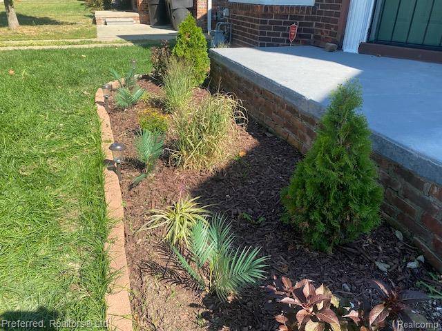 Detroit, MI 48224,16918 Chandler Park DR