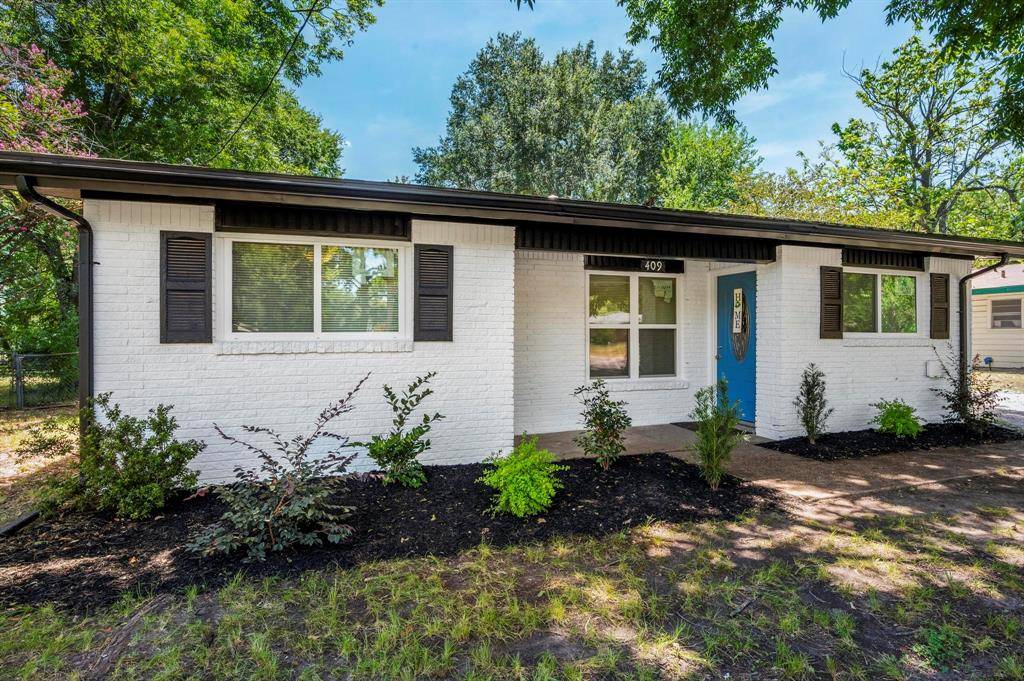 Quinlan, TX 75474,409 E 2nd Street