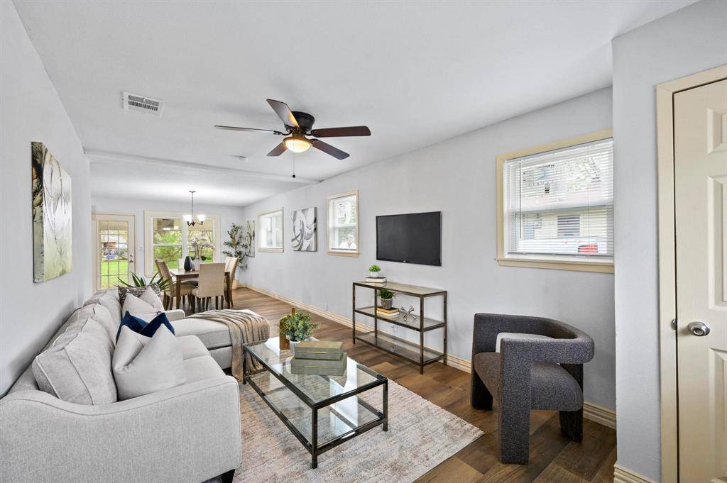 Quinlan, TX 75474,409 E 2nd Street