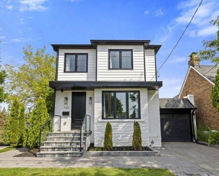 Toronto E03, ON M4B 1K4,180 Glenwood CRES