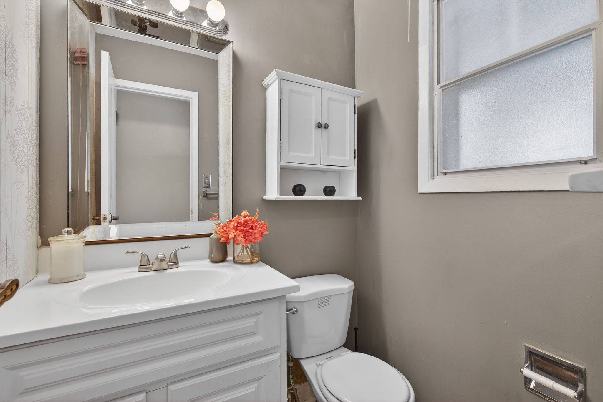 Richmond Hill, ON L4C 5R7,163 Weldrick RD W