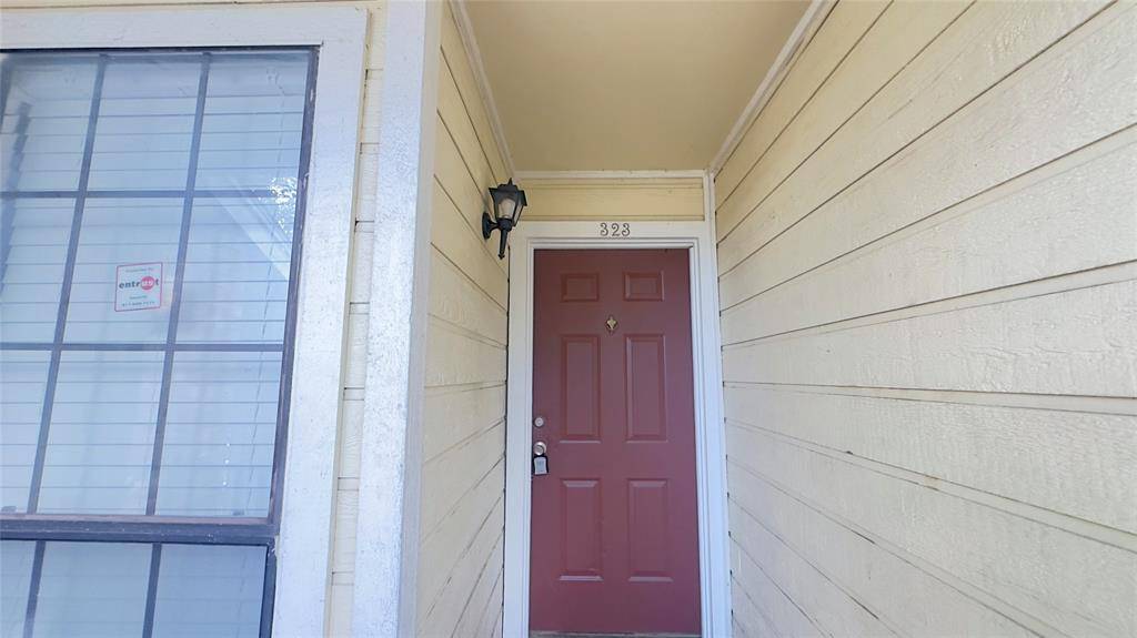 Dallas, TX 75243,9601 Forest Lane #323