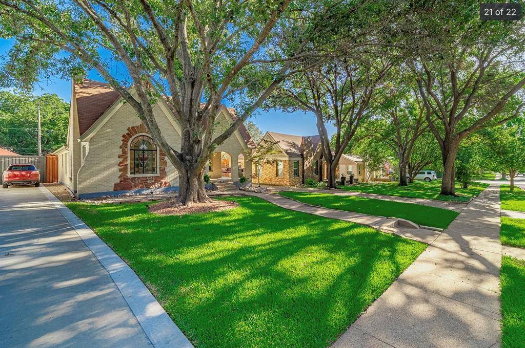 Dallas, TX 75208,915 Stewart