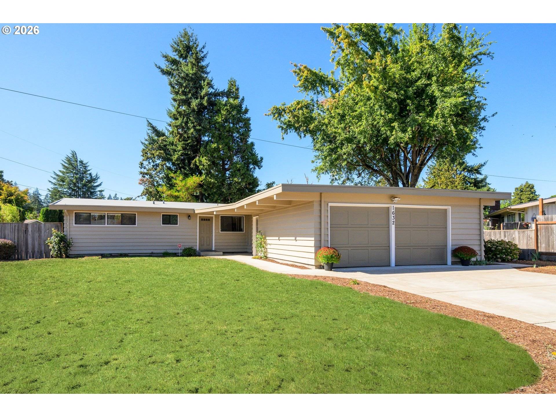 Eugene, OR 97401,1632 LARKSPUR LOOP