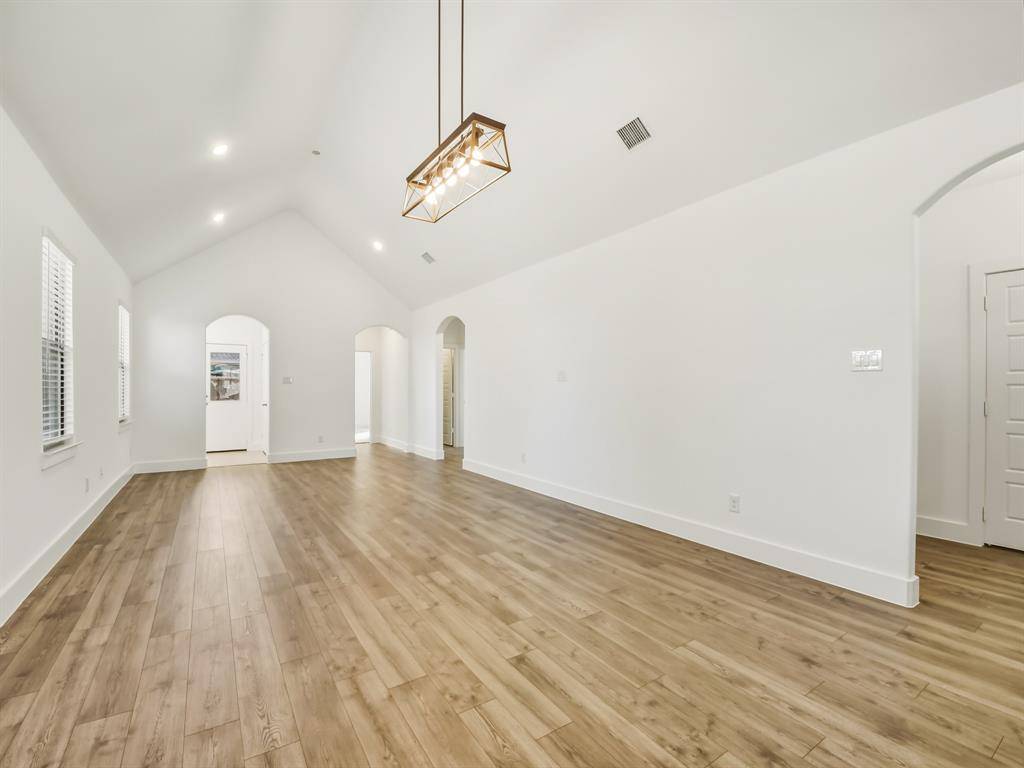 Valley View, TX 76272,100 Maverick Trail