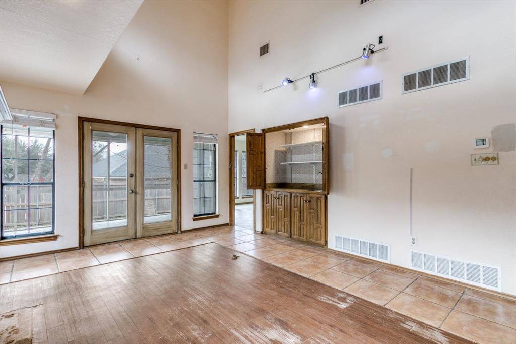 Trophy Club, TX 76262,213 Oak Hill Drive