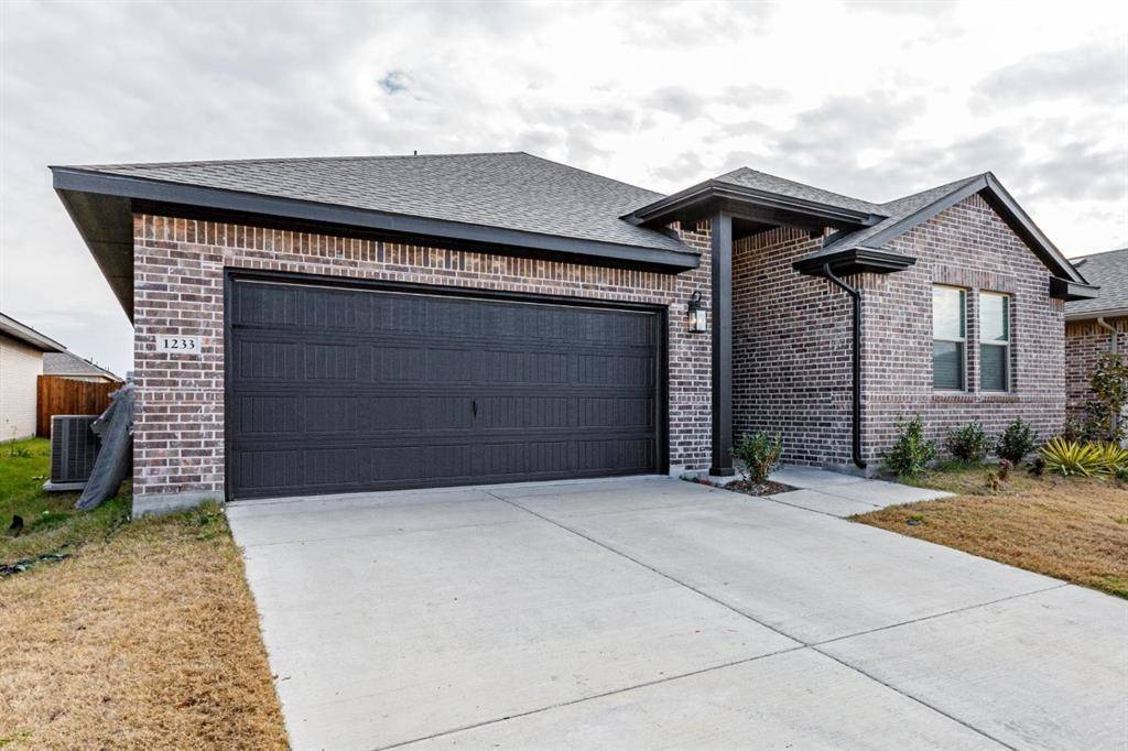 Dallas, TX 75253,1233 Eagle Mountain Drive