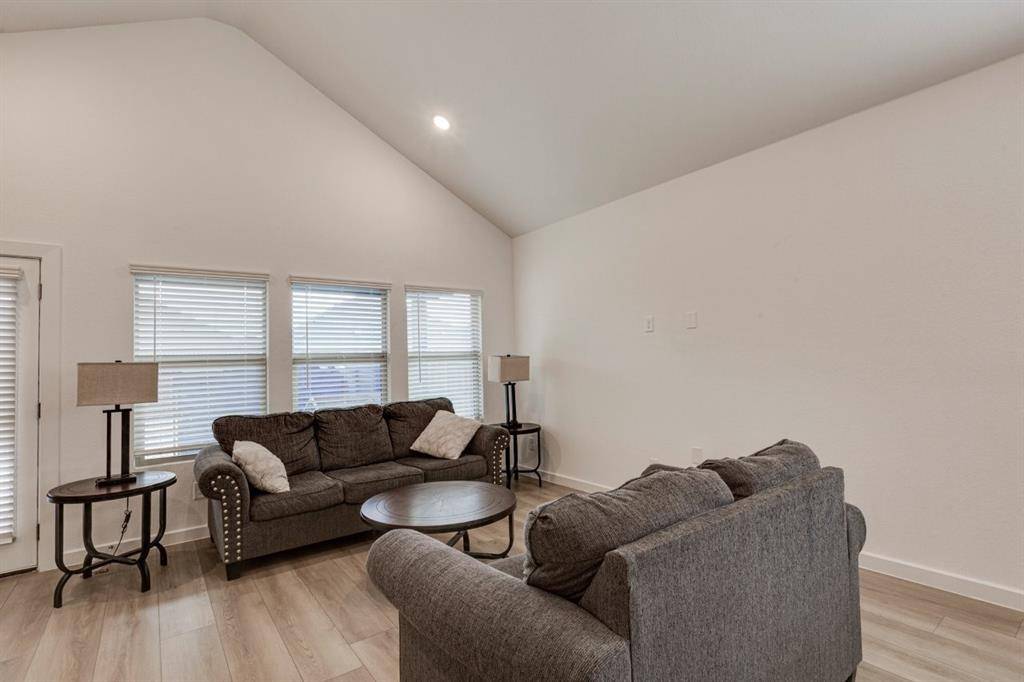 Dallas, TX 75253,1233 Eagle Mountain Drive