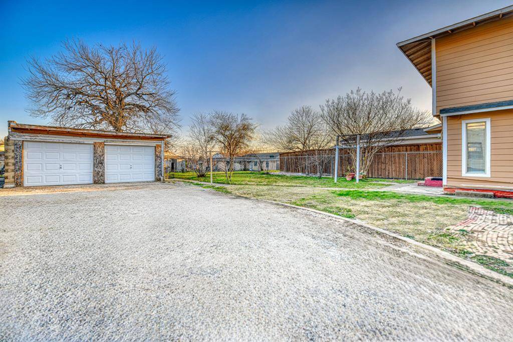 Dallas, TX 75224,826 Ryan Road