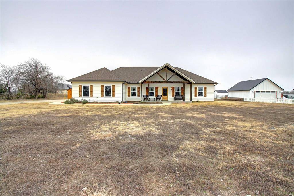 Grandview, TX 76050,6031 County Road 401