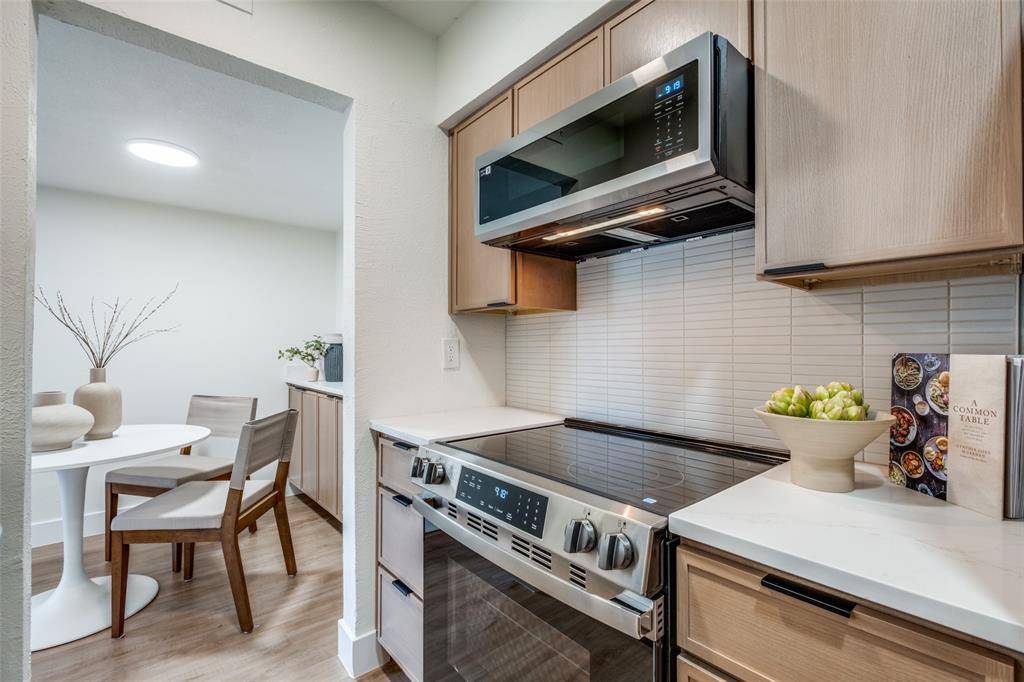 Dallas, TX 75219,4020 Holland Avenue #211