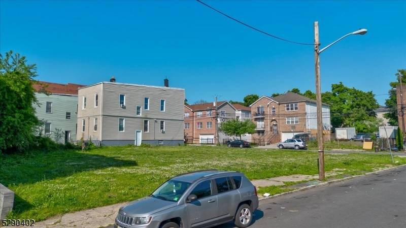 Newark City, NJ 07103,3-5 Ferdinand St