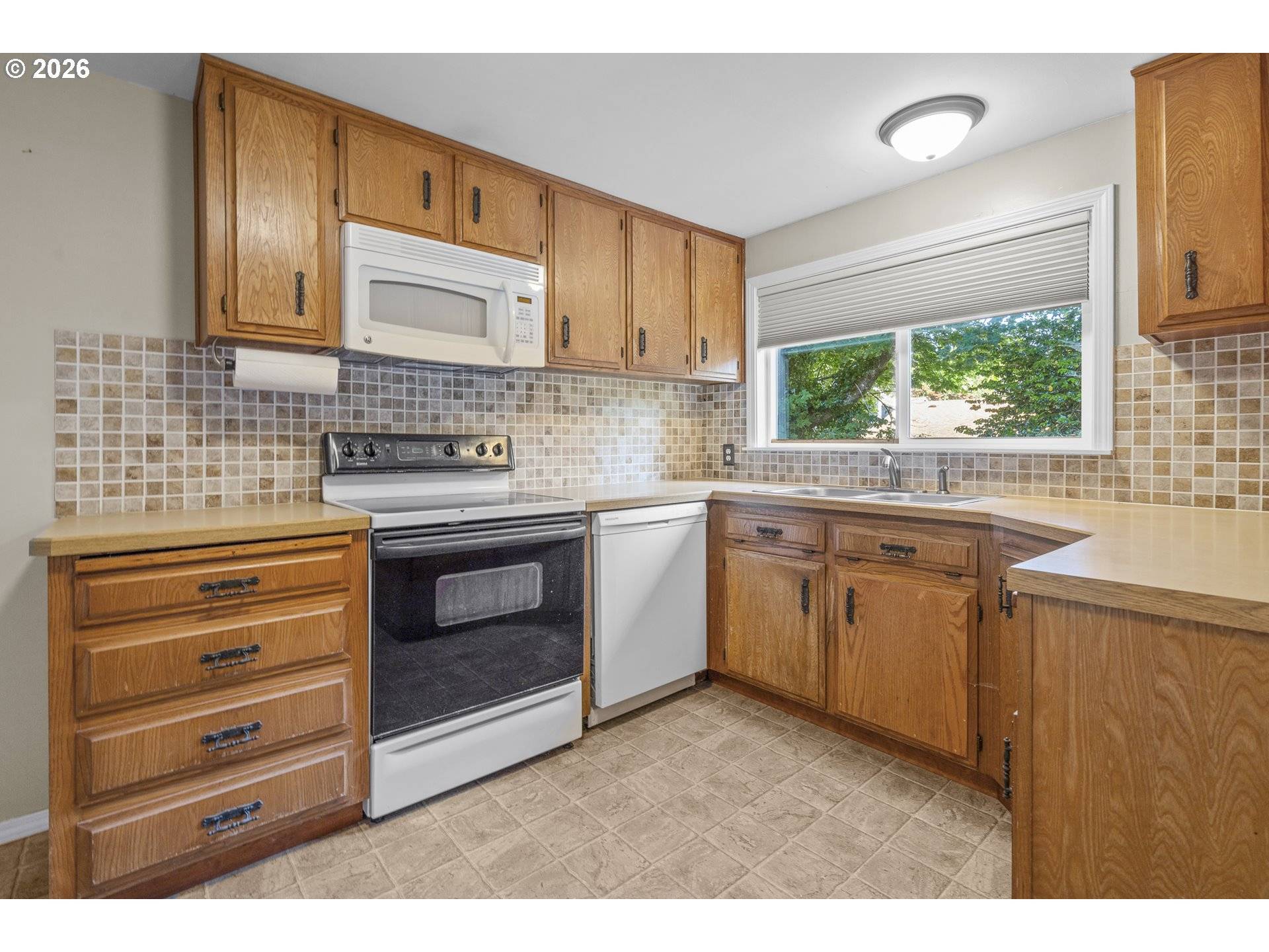 4925 NE 49TH ST, Neotsu, OR 97364