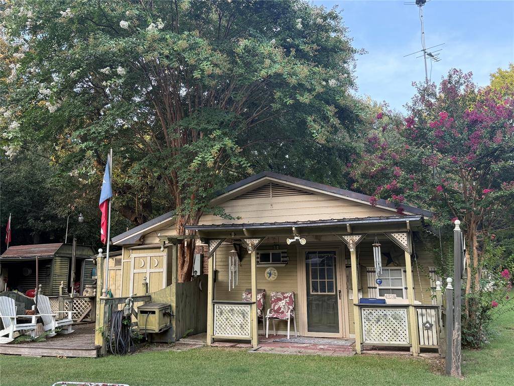 Van, TX 75790,412 S Birch