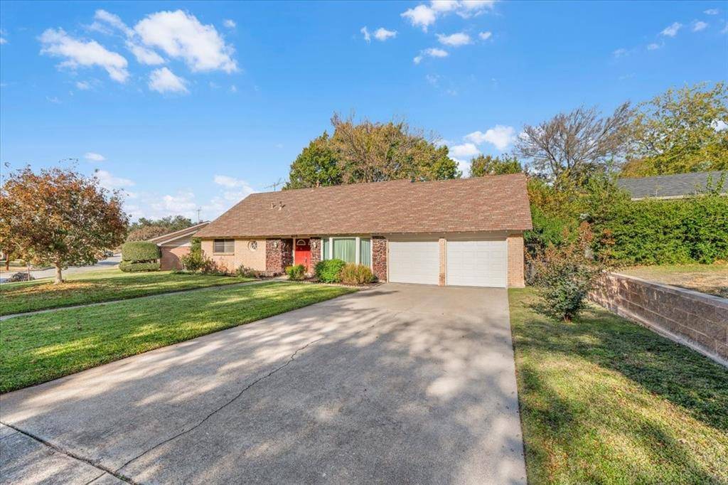 Fort Worth, TX 76133,6112 Waco Way