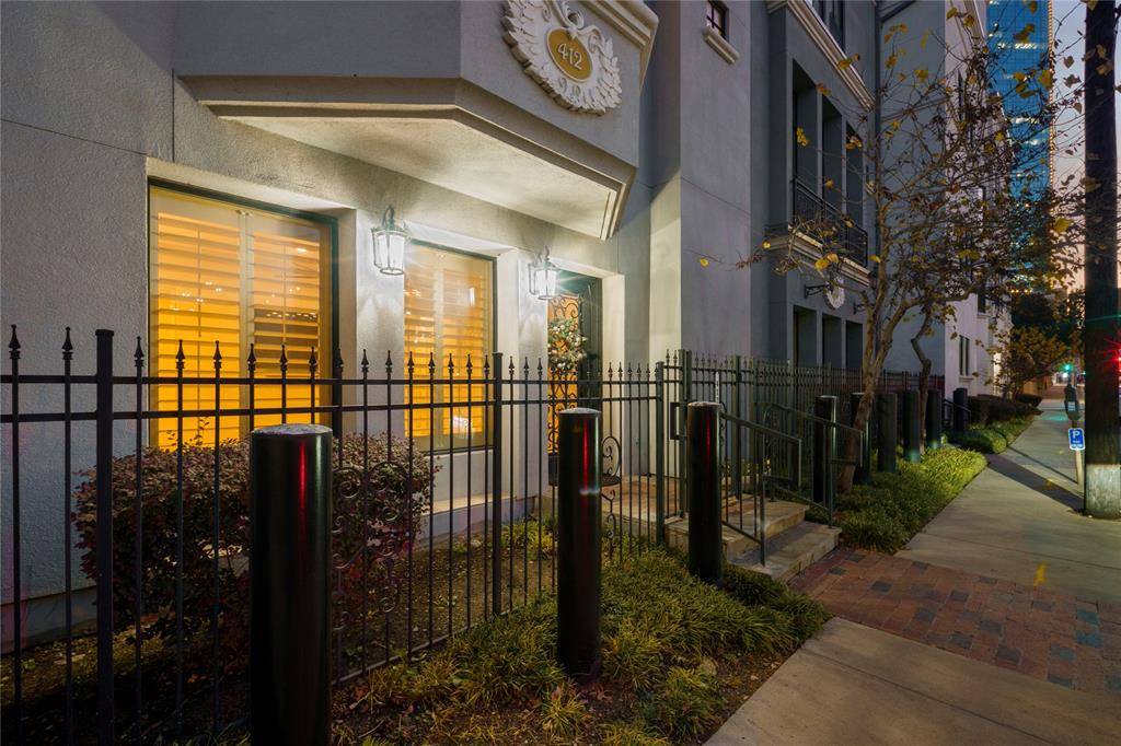 Fort Worth, TX 76102,412 E 6th Street