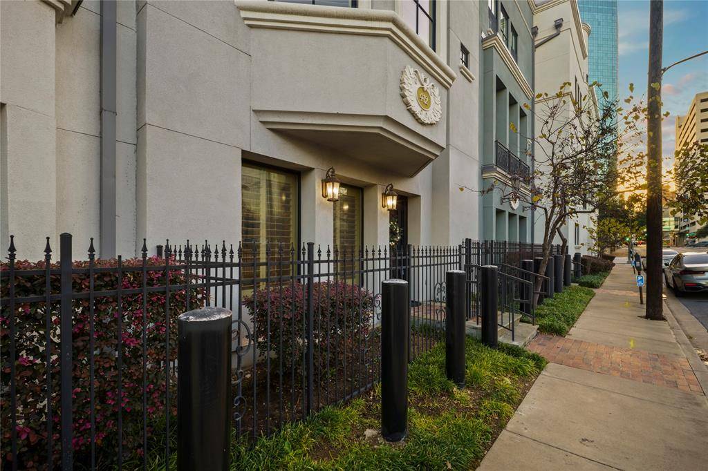 Fort Worth, TX 76102,412 E 6th Street