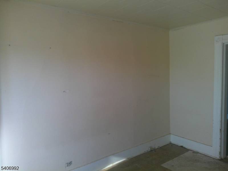 Paterson City, NJ 07501,123 Nagle St