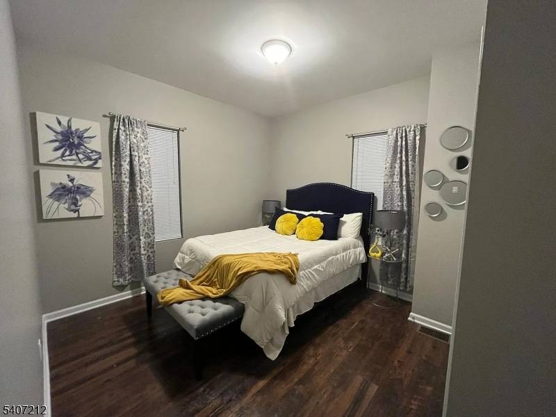 Newark City, NJ 07108,813 South 14th Street #2L