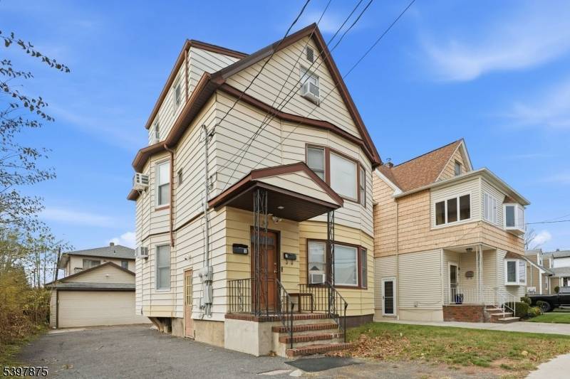 Saddle Brook Twp., NJ 07663,345 2Nd St