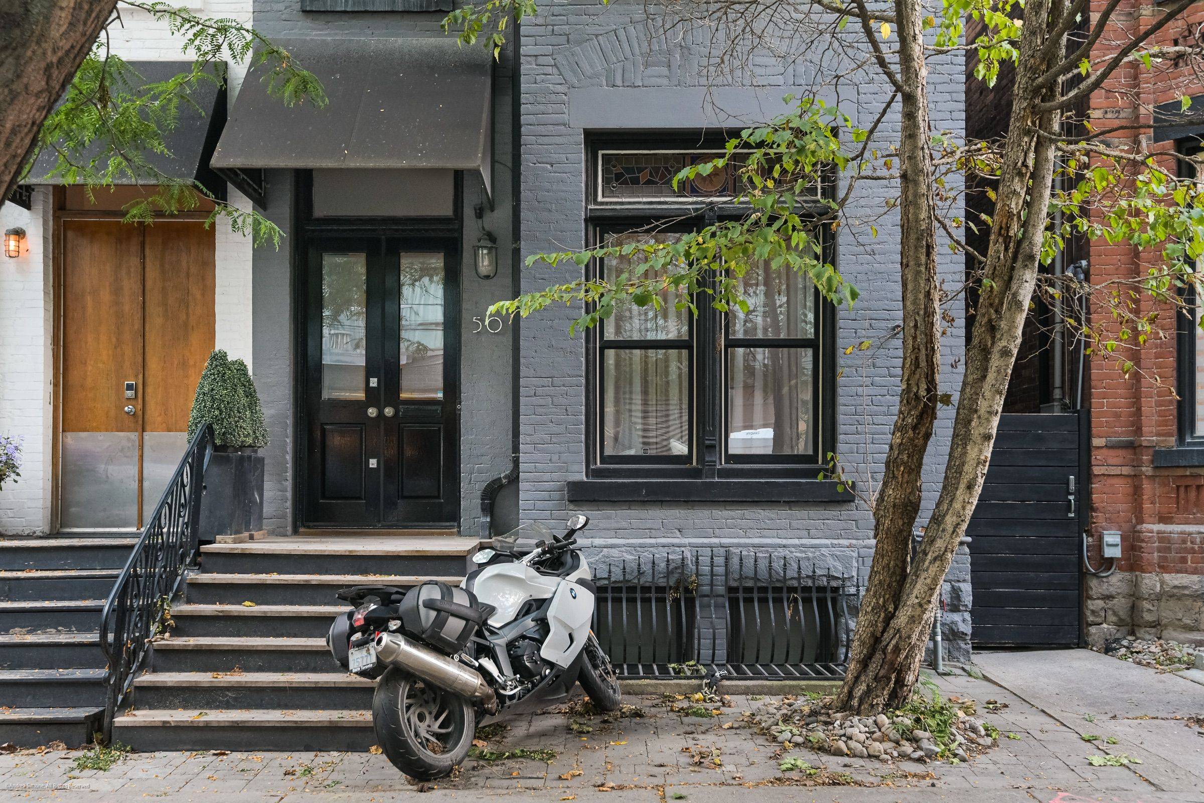 Toronto C01, ON M5V 1H6,50 Stewart ST