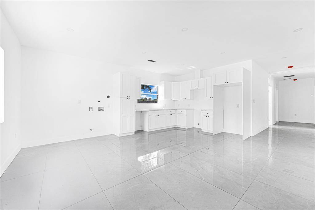 Miami, FL 33150,7990 NW 8th Ave