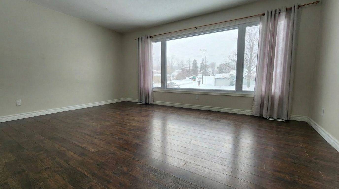 Orillia, ON L3V 2S7,56 Elmer AVE