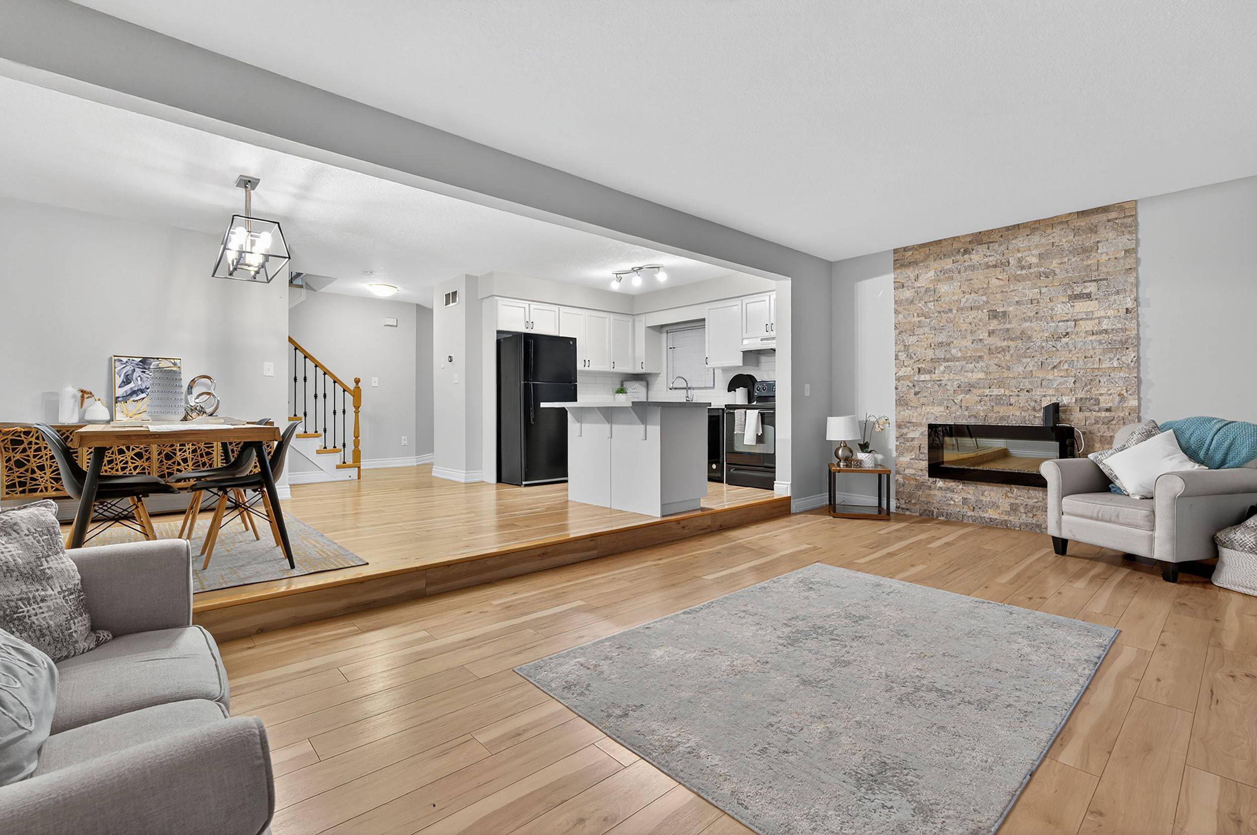 Kitchener, ON N2R 1V2,70 Cannes ST