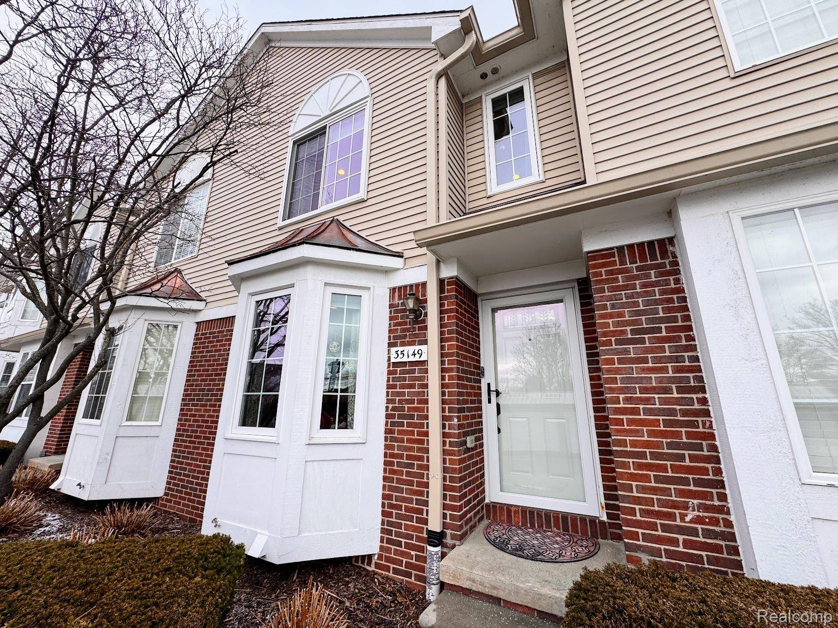 New Baltimore, MI 48047,35149 Woodbury DR