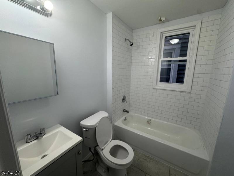 Newark City, NJ 07106,66 Isabella Ave