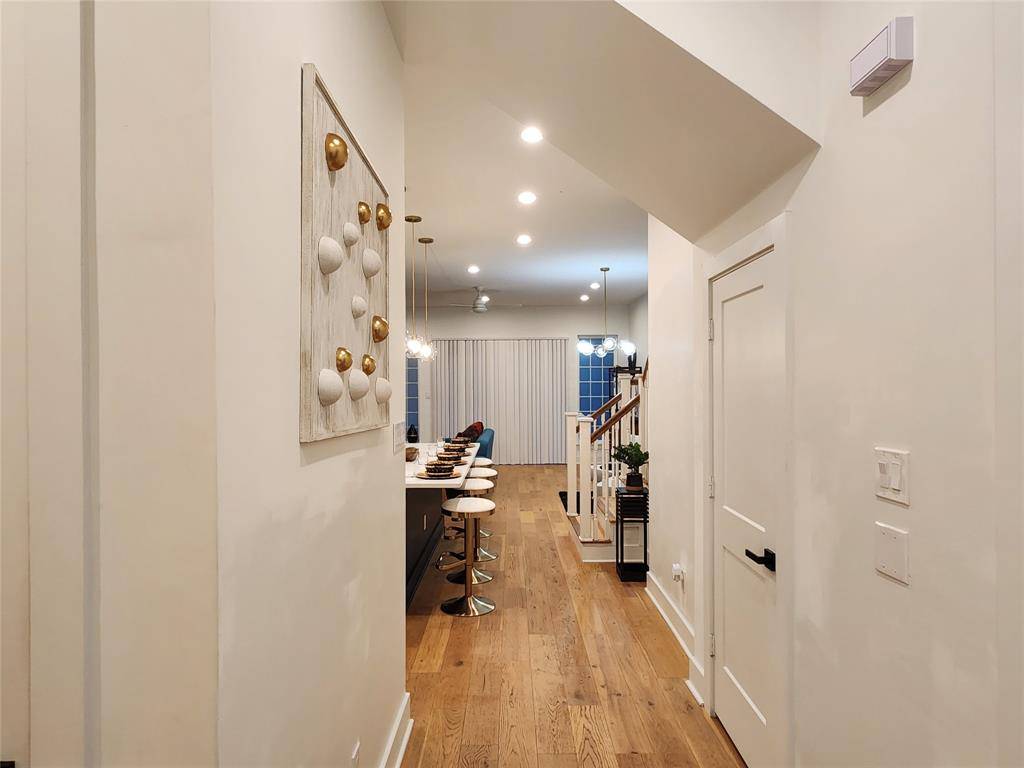 Dallas, TX 75214,5316 East Side Avenue