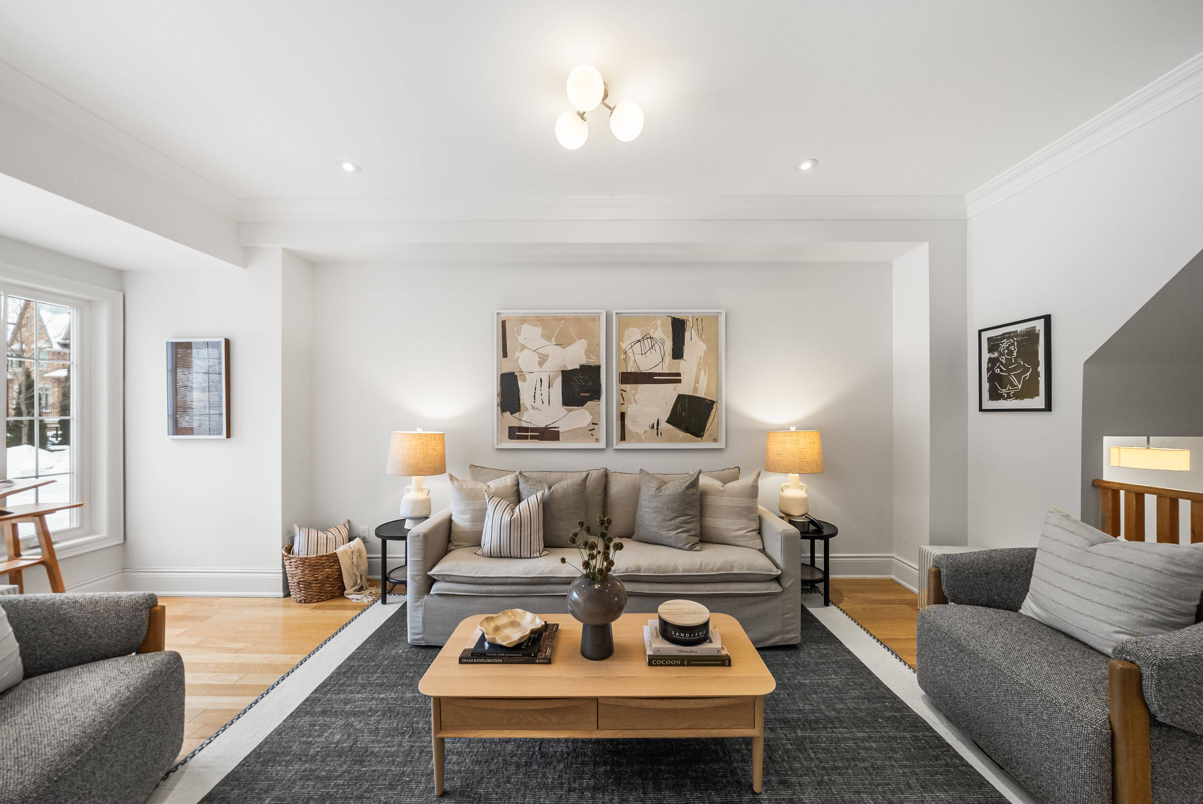 Toronto C12, ON M4P 2N5,36 Corinth GDNS