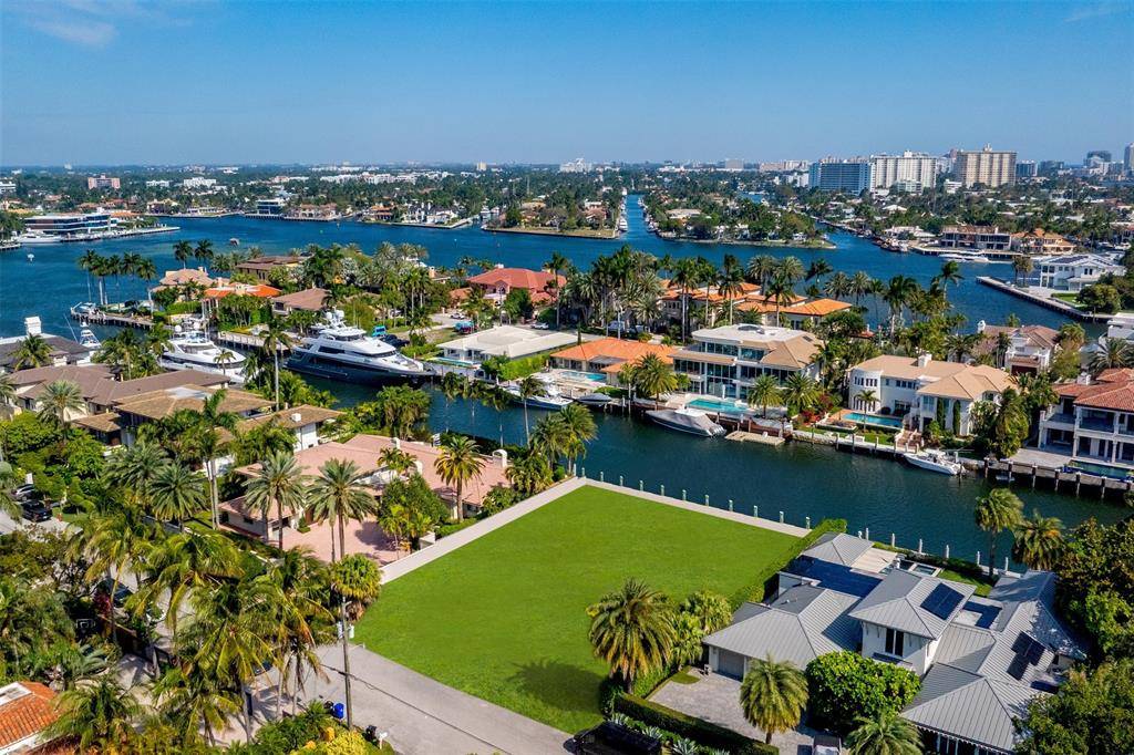 Fort Lauderdale, FL 33316,2455 Del Lago Dr