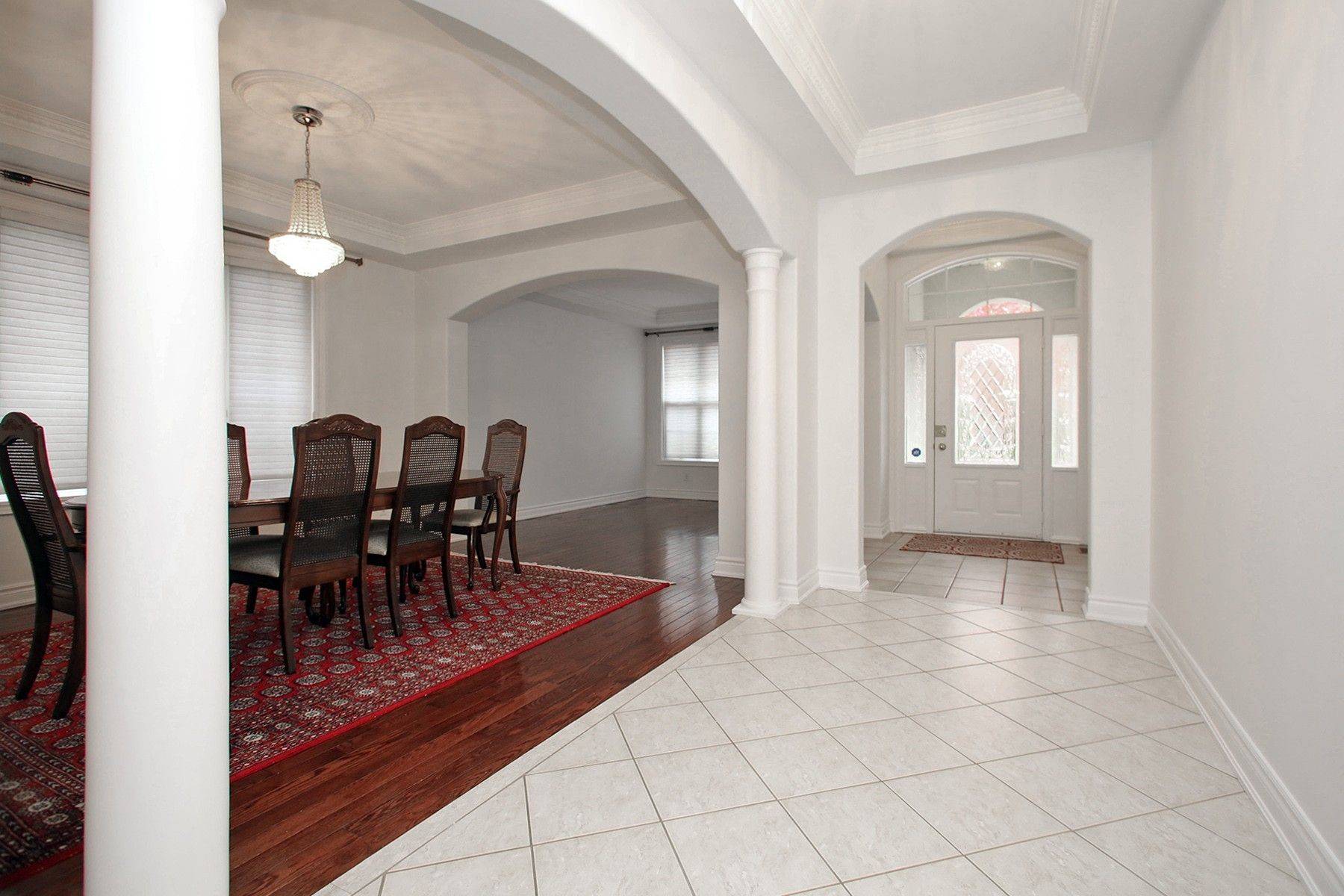 Mississauga, ON L5H 4L6,549 Renshaw CT