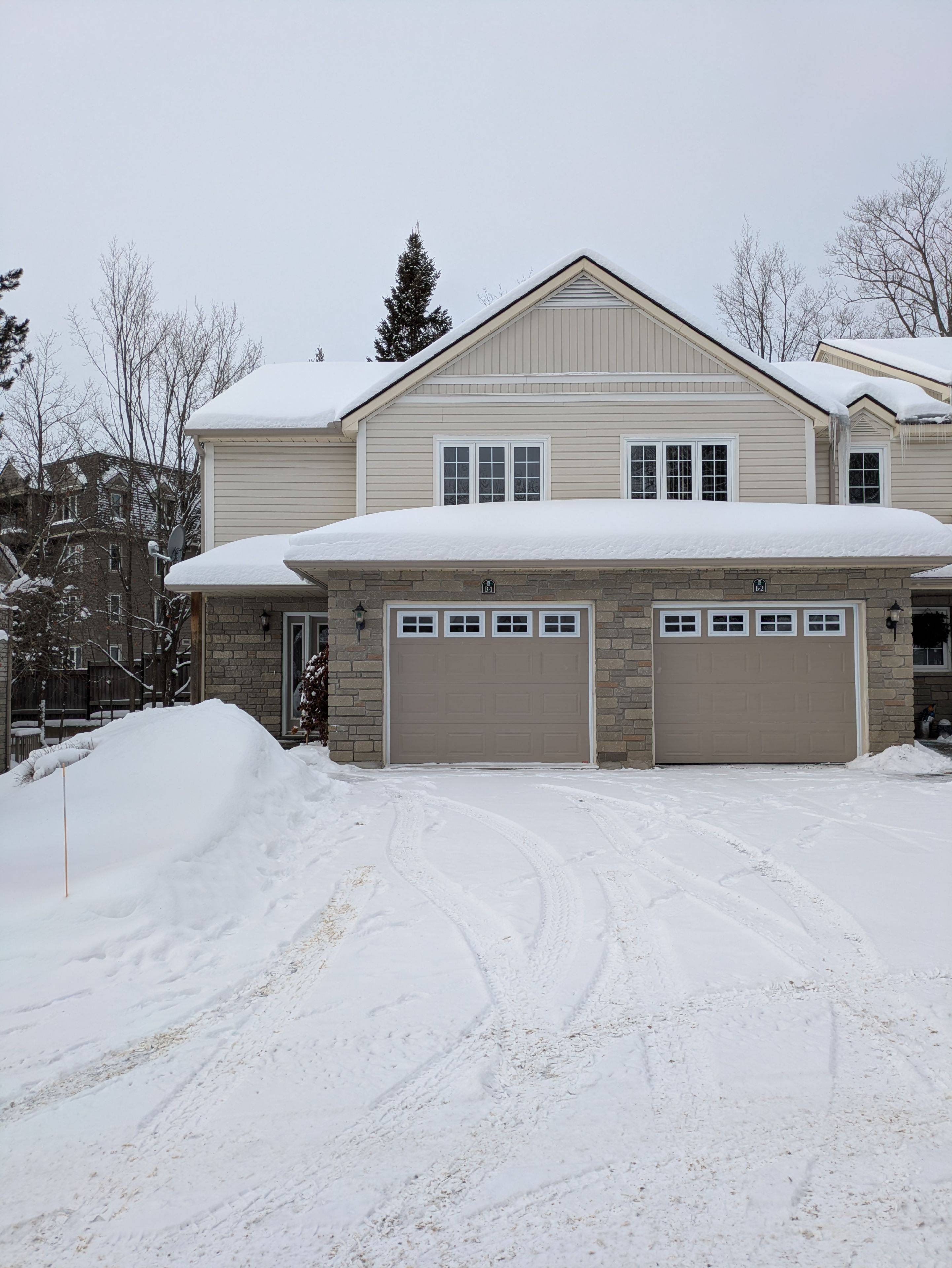 Huntsville, ON P1H 2L1,20 Dairy LN #B1