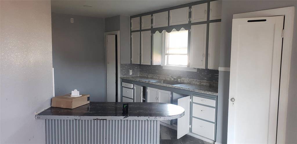 Fort Worth, TX 76119,2517 Glencrest Drive