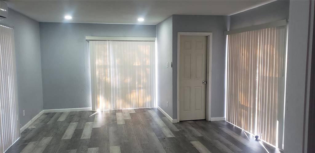 Fort Worth, TX 76119,2517 Glencrest Drive