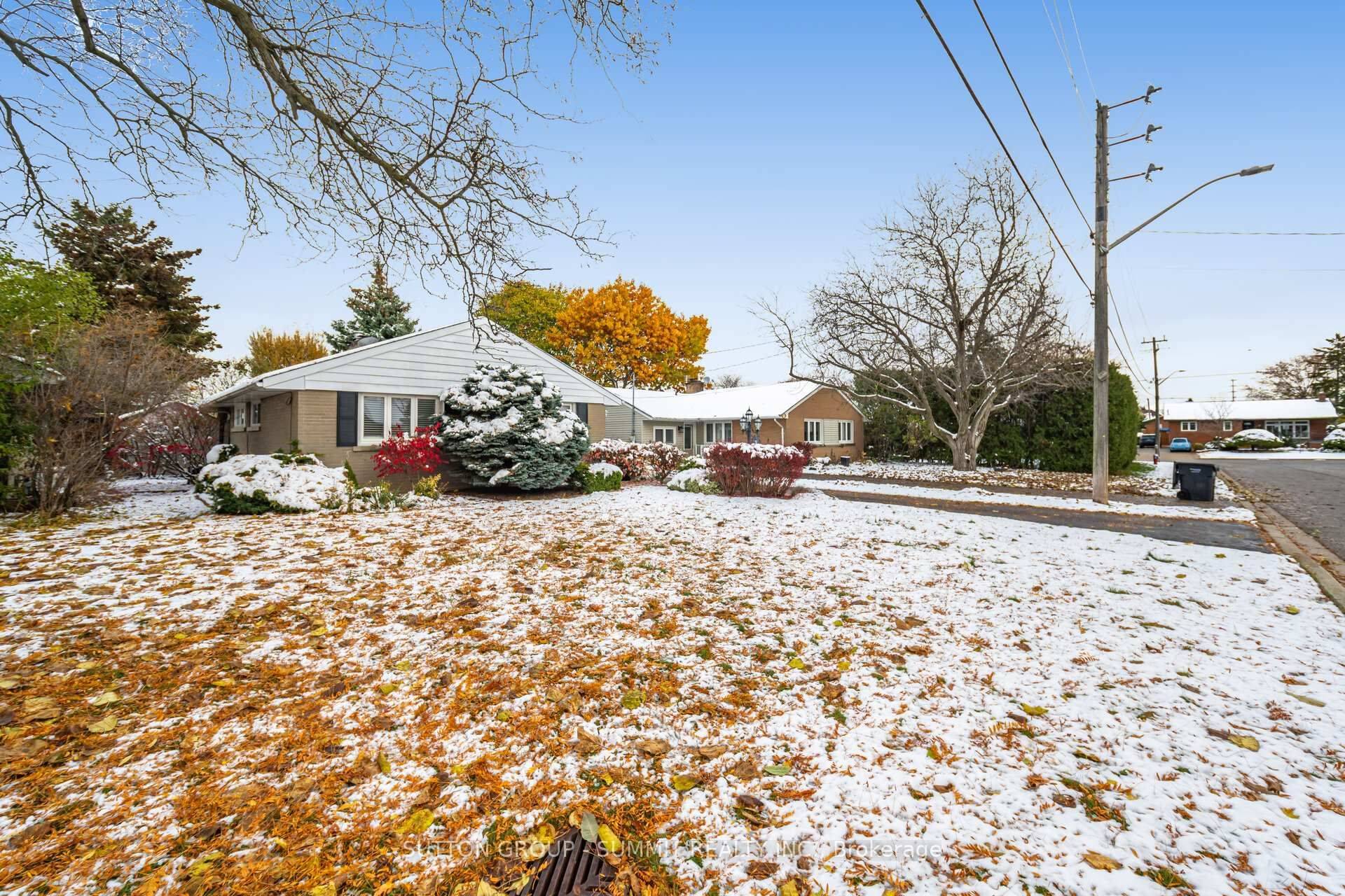 Mississauga, ON L5M 1B3,25 SORA DR