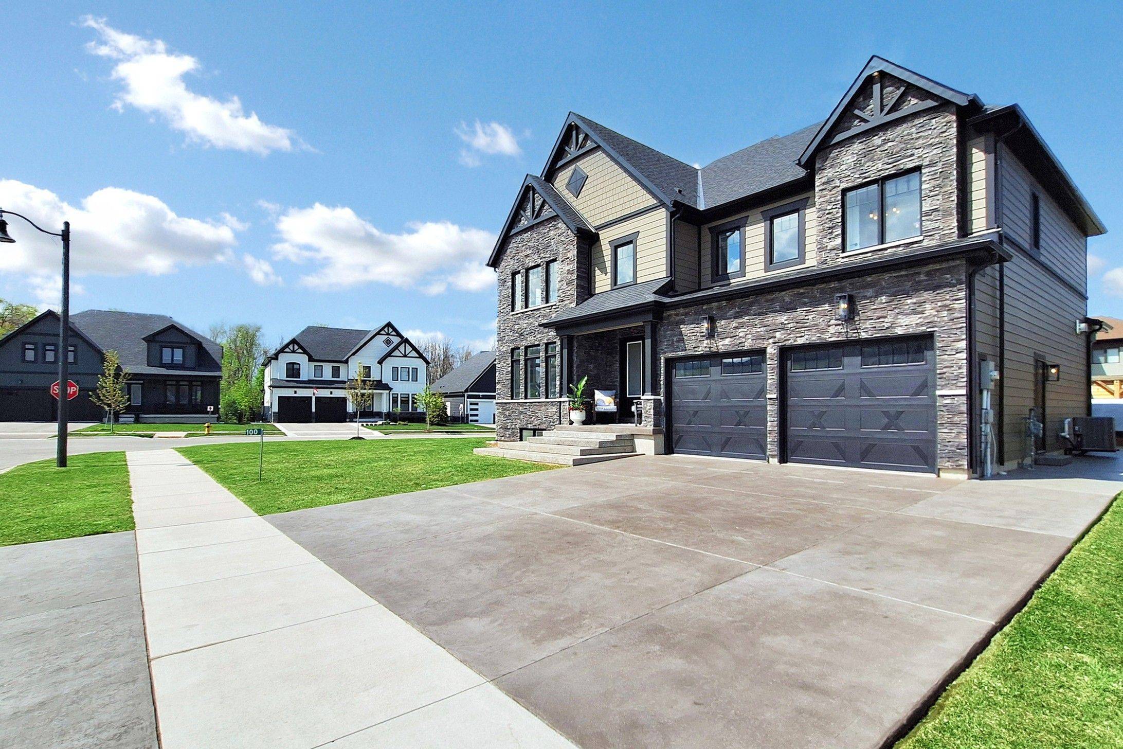 Blue Mountains, ON L9Y 4P5,100 Reed WAY